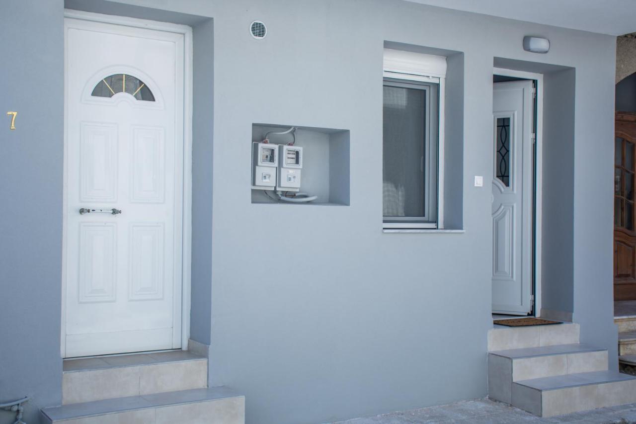 J&T Apartment - 150M From The Beach Zakynthos Exterior foto